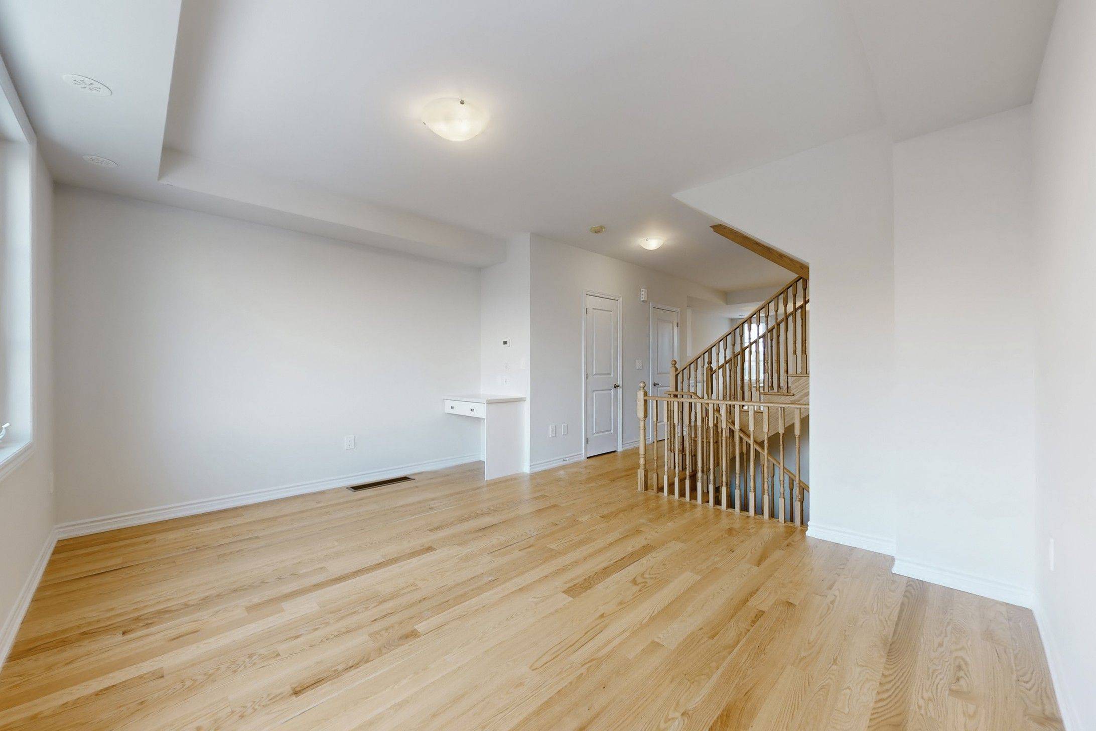 Mississauga, ON L5V 0E9,5911 Saigon ST E