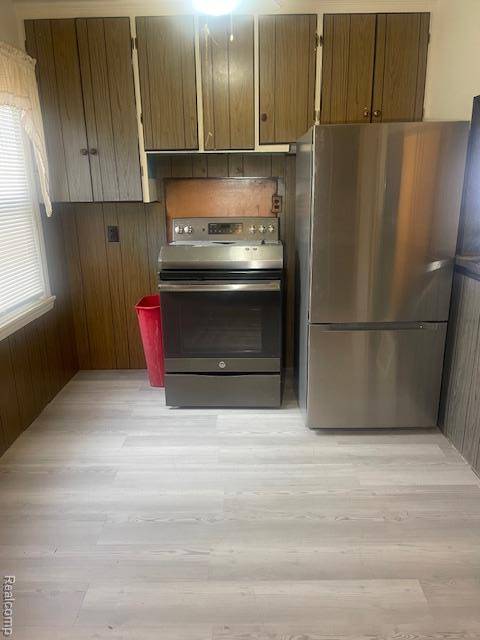 Eastpointe, MI 48021,23784 Brittany AVE