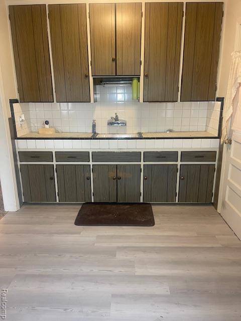 Eastpointe, MI 48021,23784 Brittany AVE