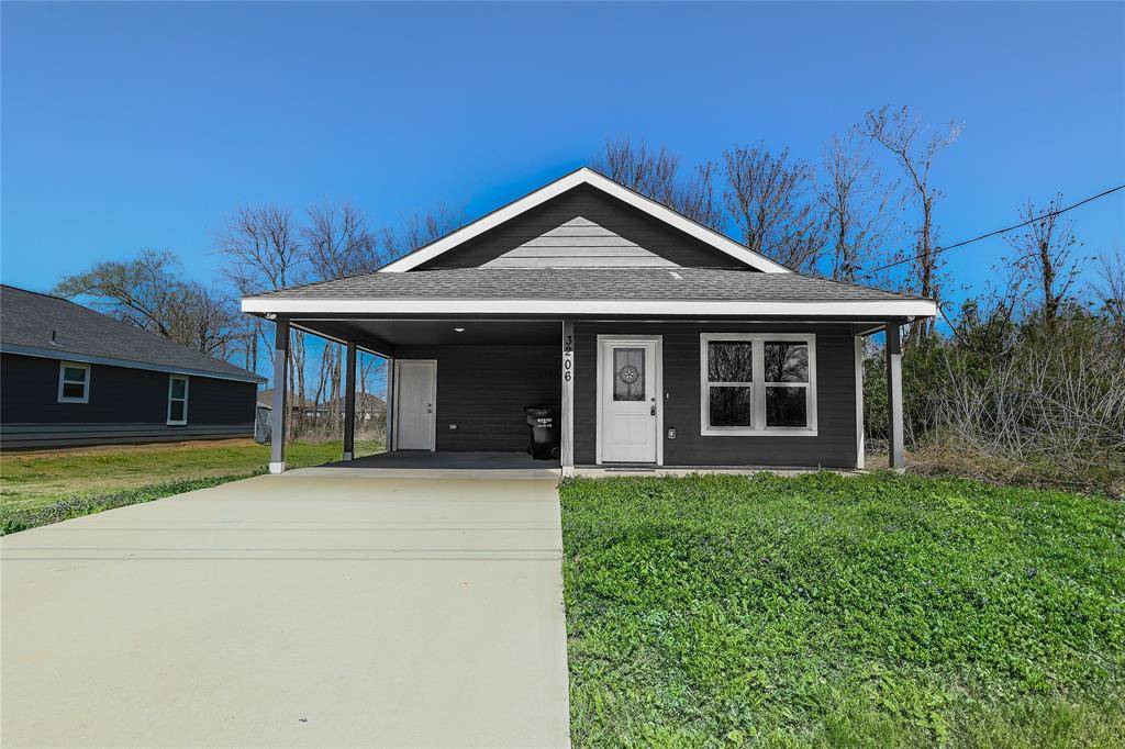 Greenville, TX 75401,3206 Bourland Street