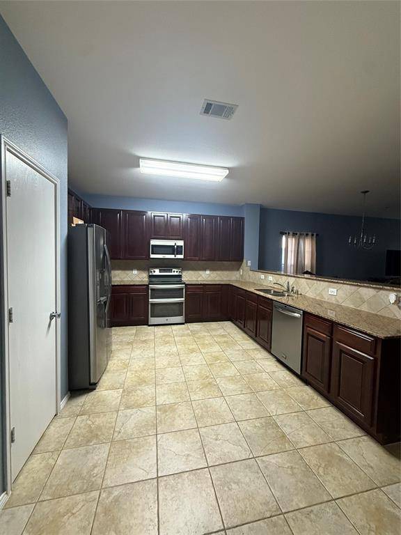 Fort Worth, TX 76120,909 Bee Creek Lane