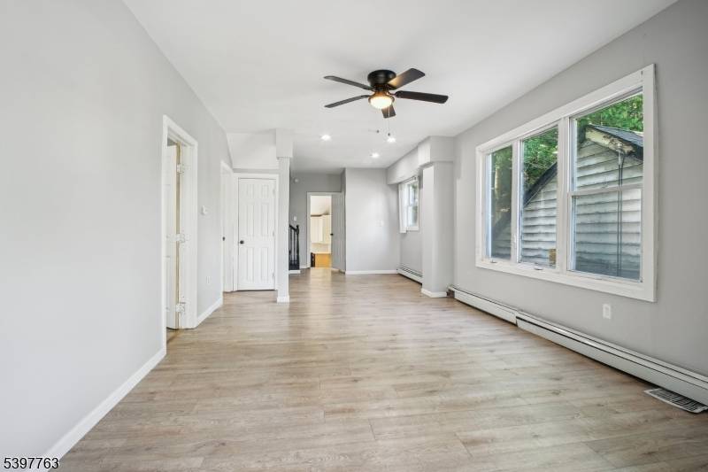 Paterson City, NJ 07501,296 Dixon Ave