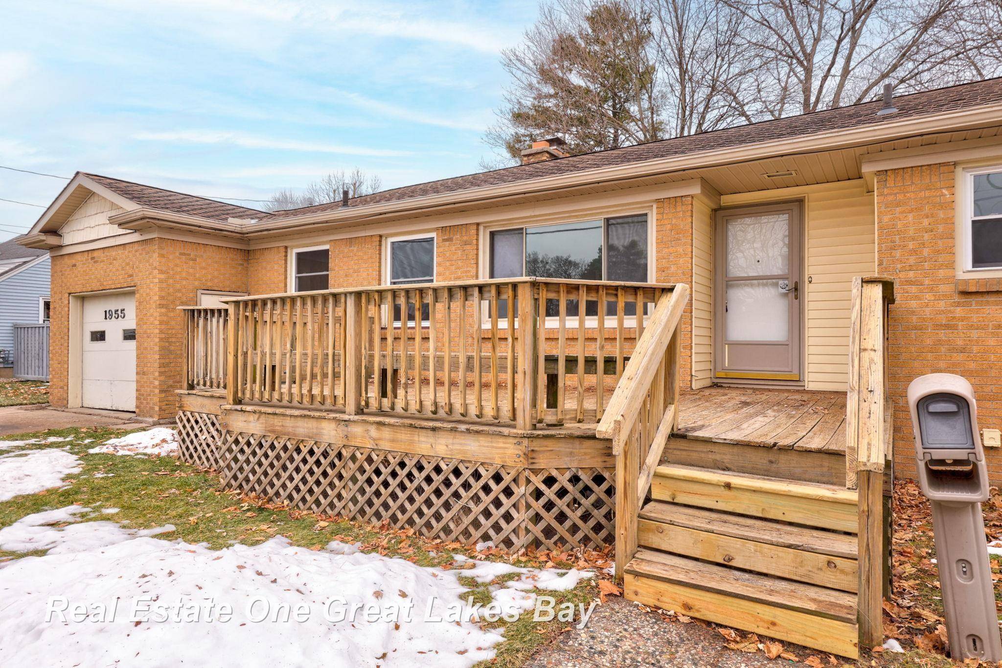 Saginaw, MI 48602,1955 Fairfield ST