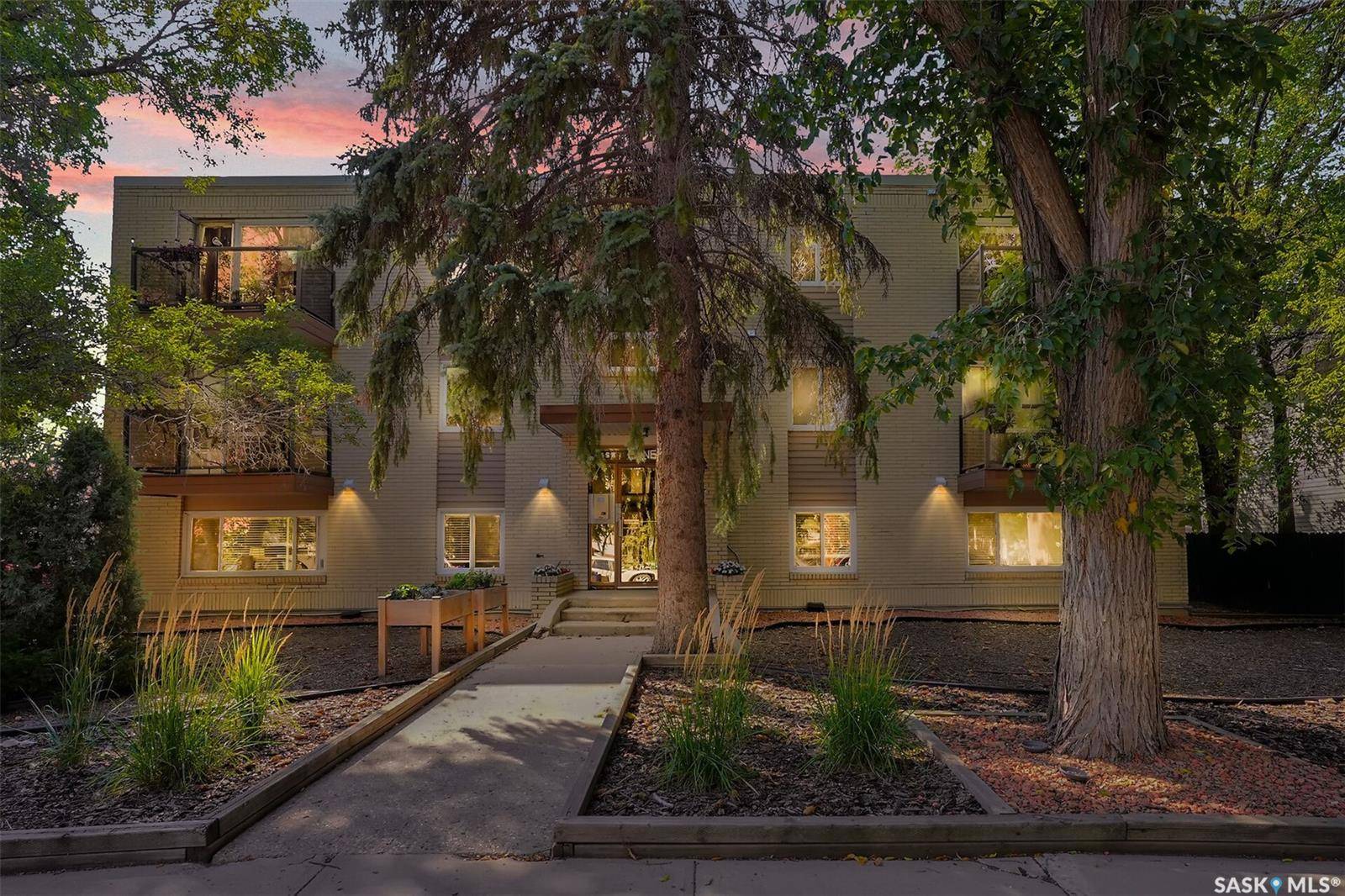 Regina, SK S4T 2G2,2358 Rae STREET #13