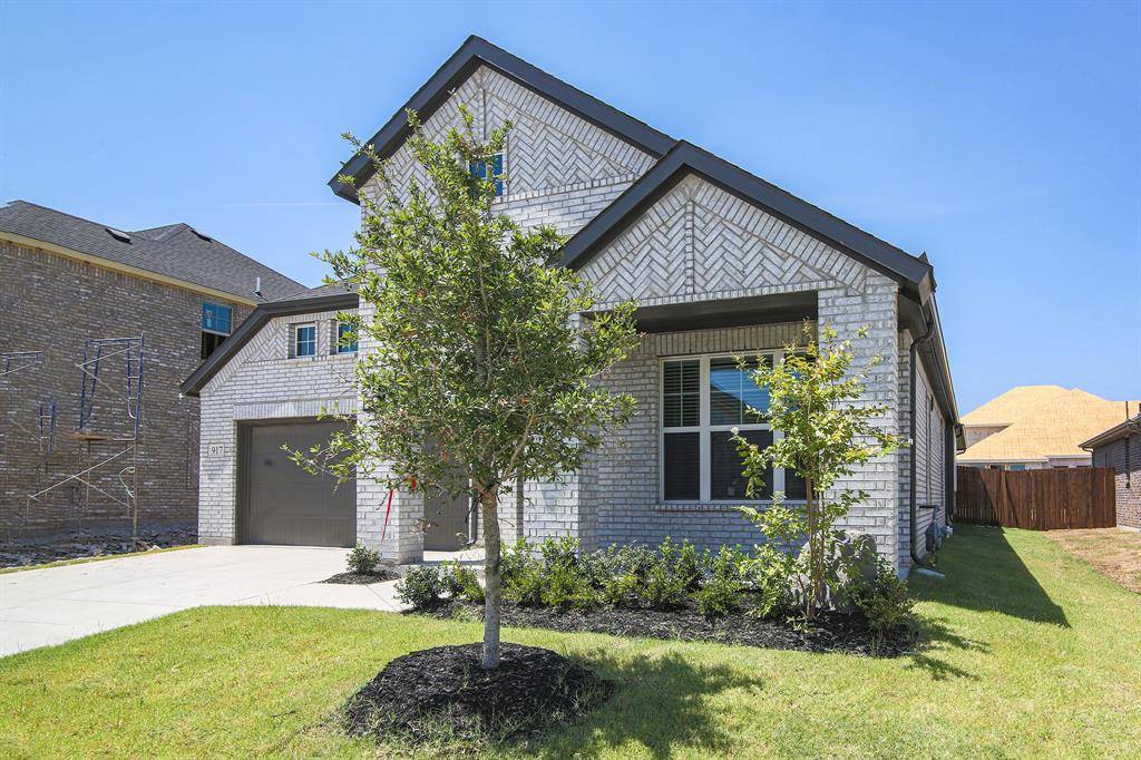 Mansfield, TX 76063,917 Hawthorn Lane