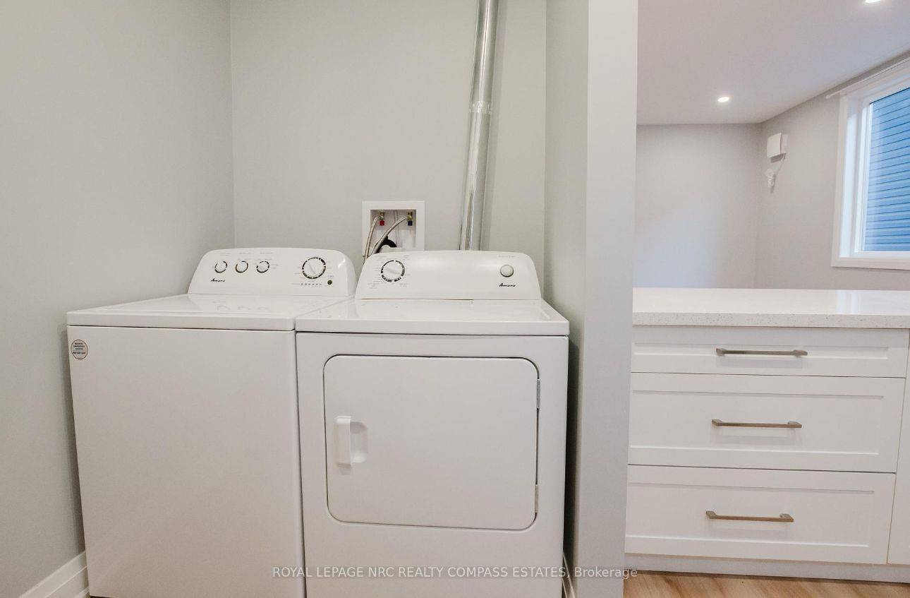 Welland, ON L3B 1Y7,105 Southworth ST N #105B