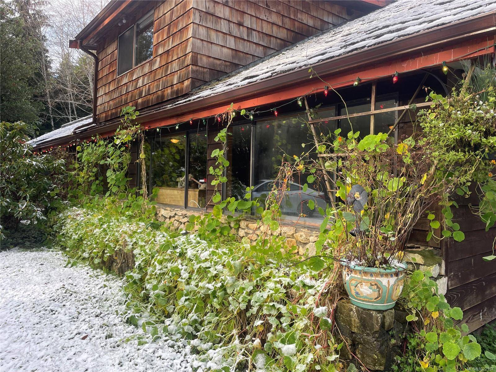 Hyde Creek, BC V0N 2R0,801 Nimpkish Heights Rd