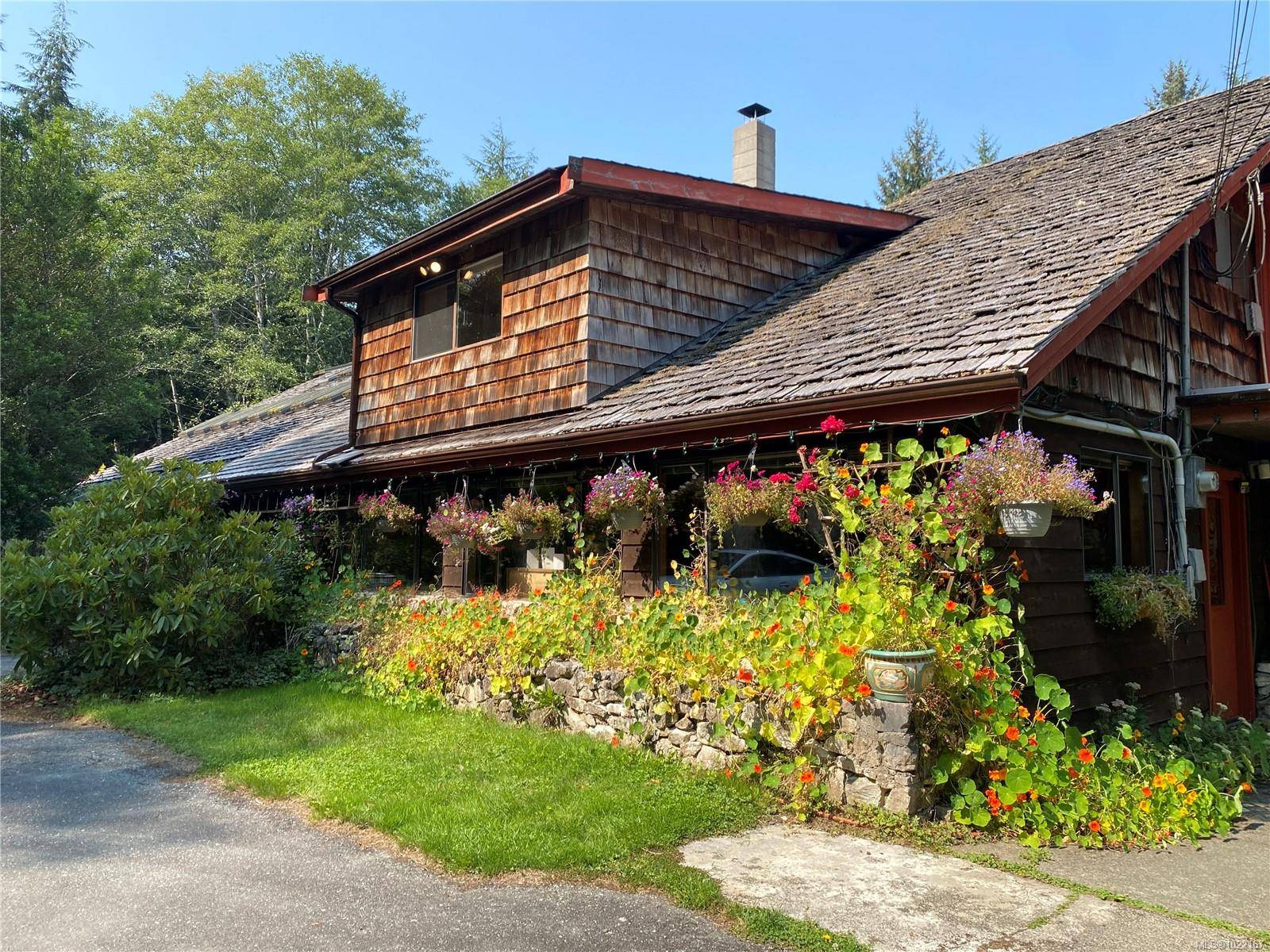 Hyde Creek, BC V0N 2R0,801 Nimpkish Heights Rd