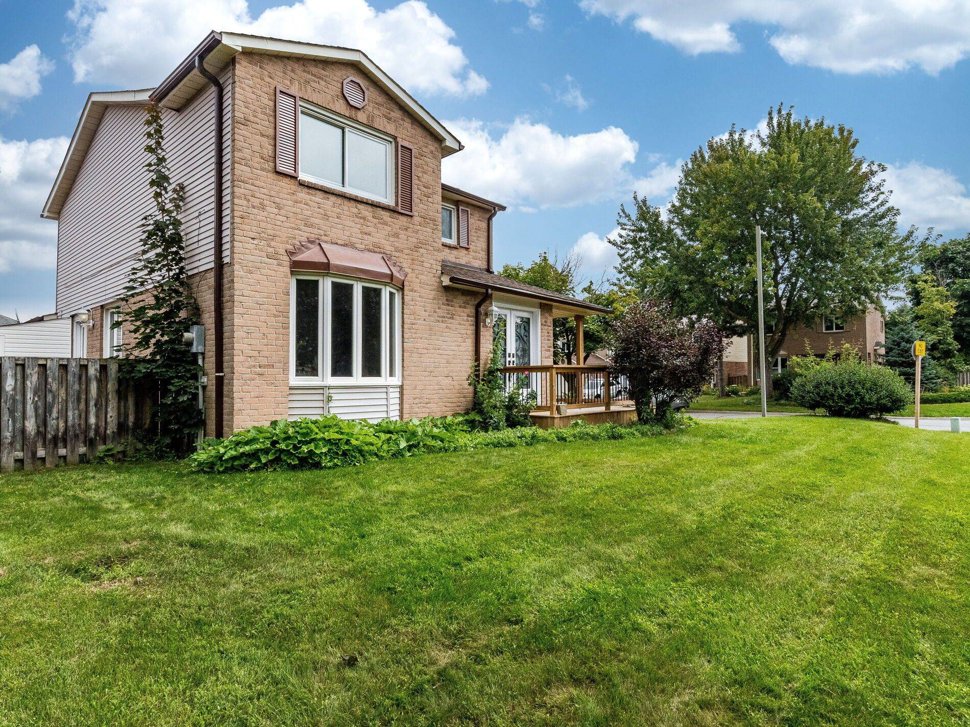 Mississauga, ON L5N 3H6,6347 Martel CT