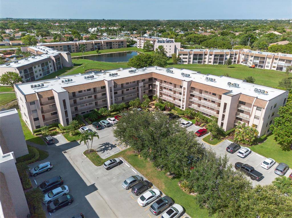 Sunrise, FL 33322,10145 Sunrise Lakes Blvd #406