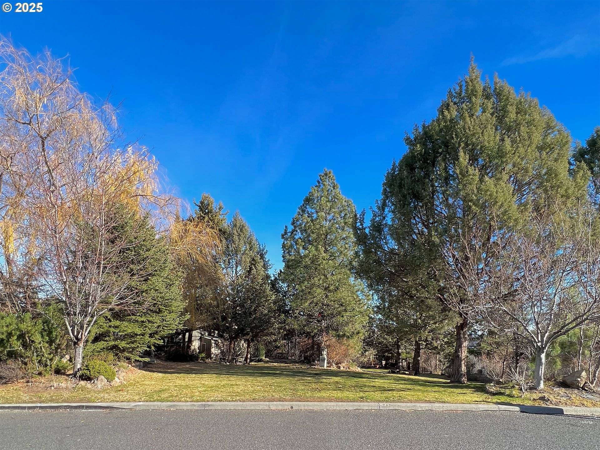 Bend, OR 97703,3162 NW CRAFTSMAN DR