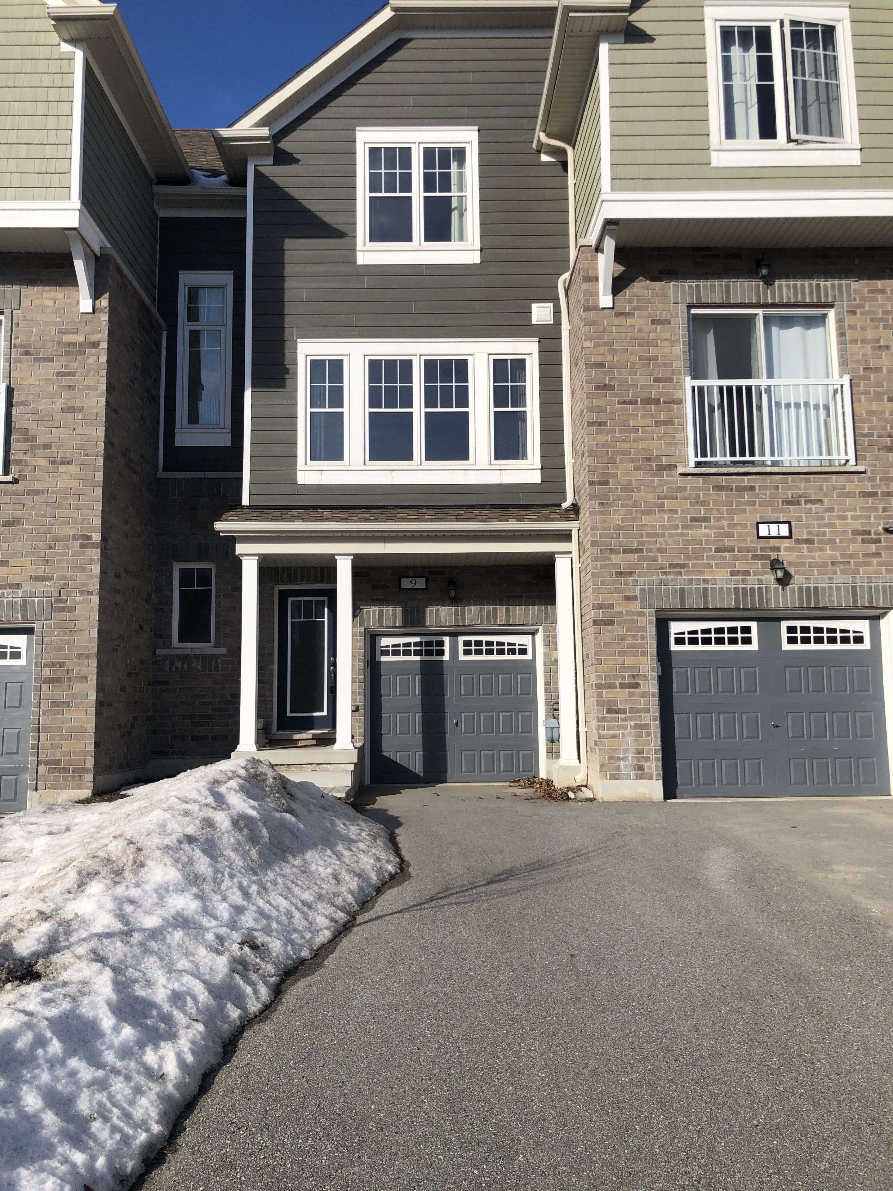 Wasaga Beach, ON L9Z 0J1,9 Dunes DR