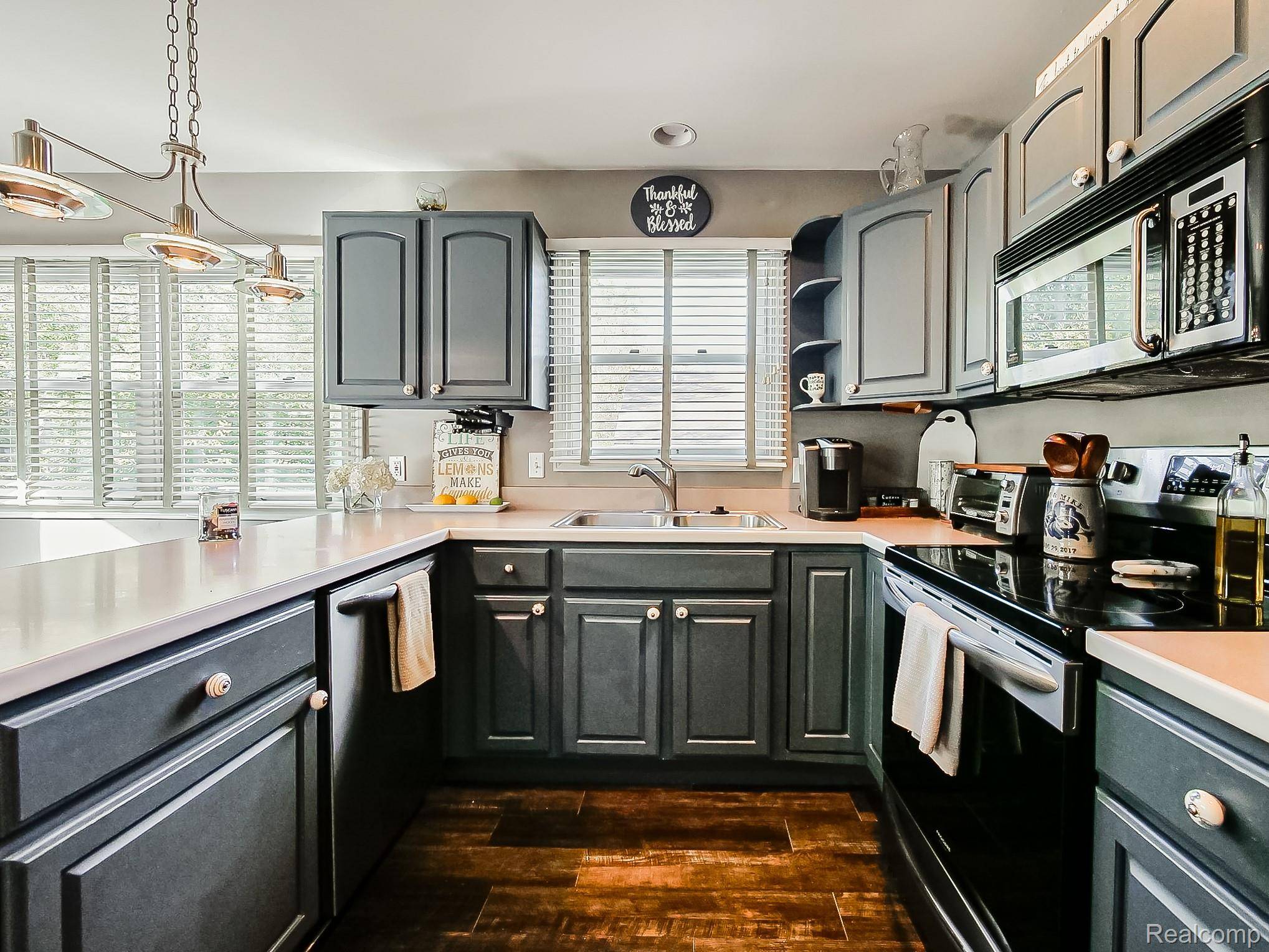 West Bloomfield, MI 48322,5570 Wildrose AVE