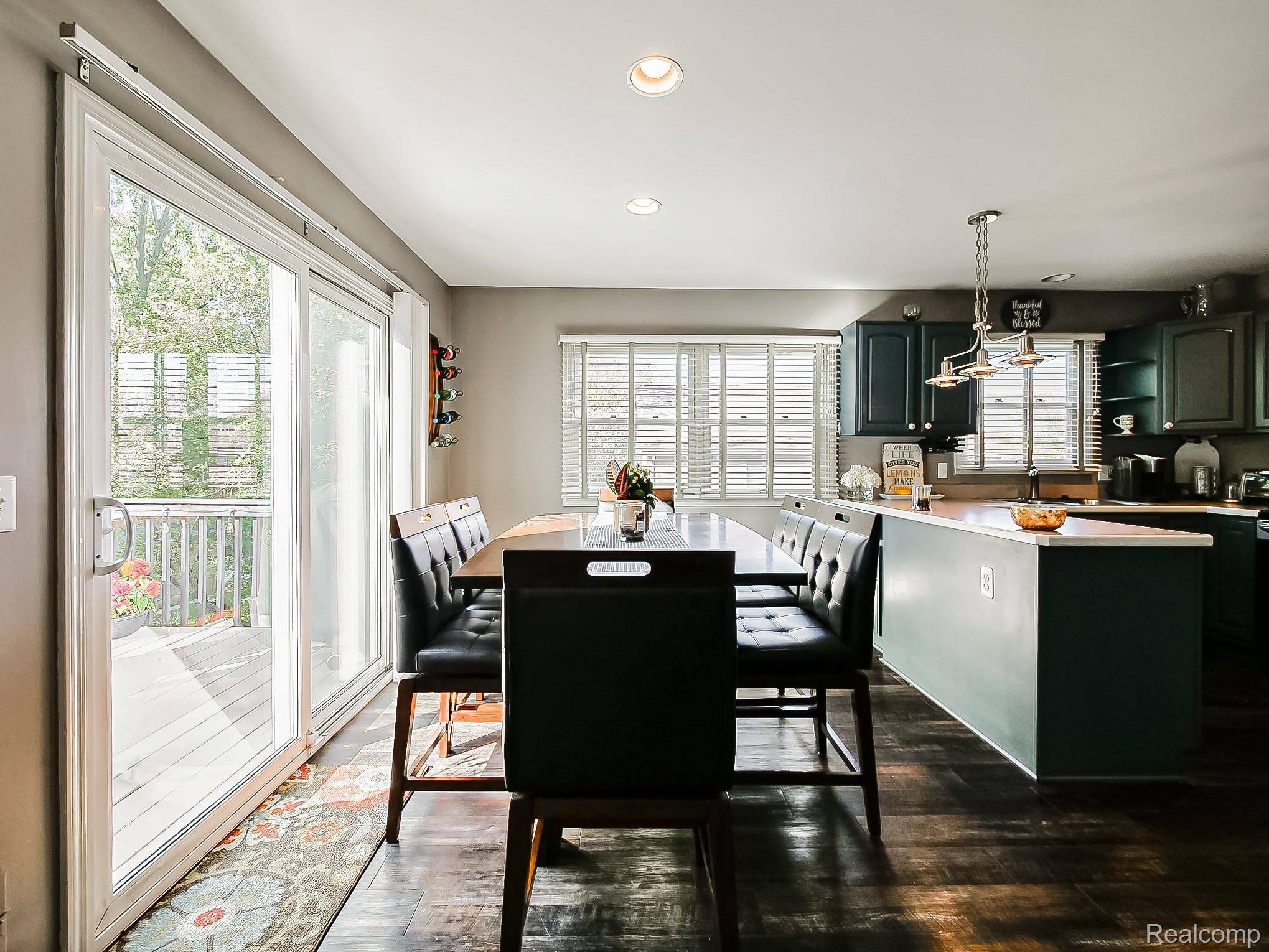 West Bloomfield, MI 48322,5570 Wildrose AVE