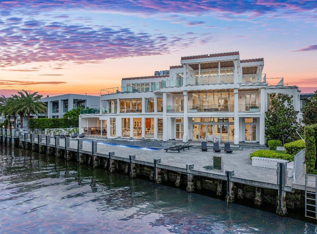 Fort Lauderdale, FL 33301,4 Pelican Dr