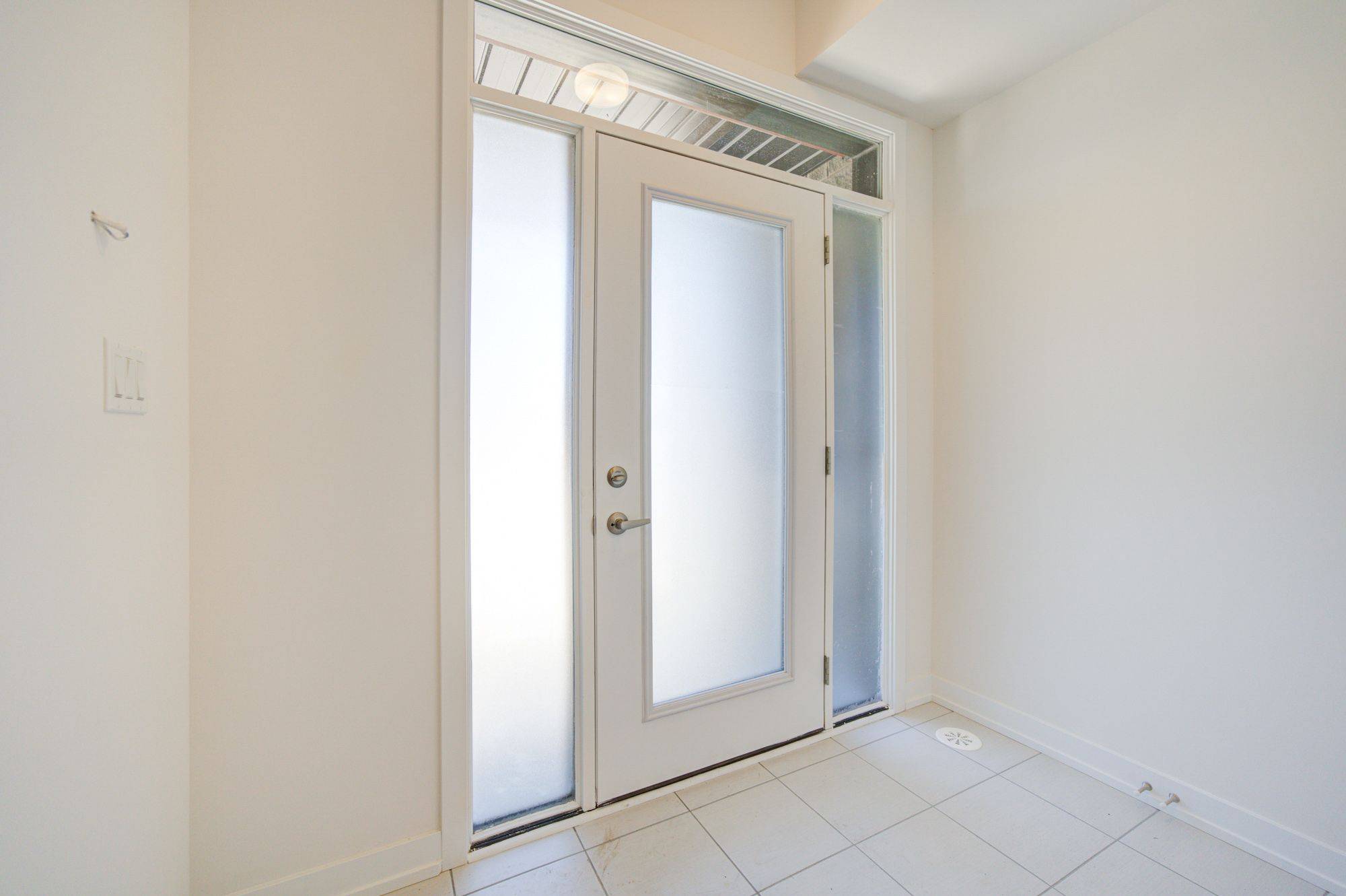 Oakville, ON L6H 7W4,1126 Wheat Boom DR