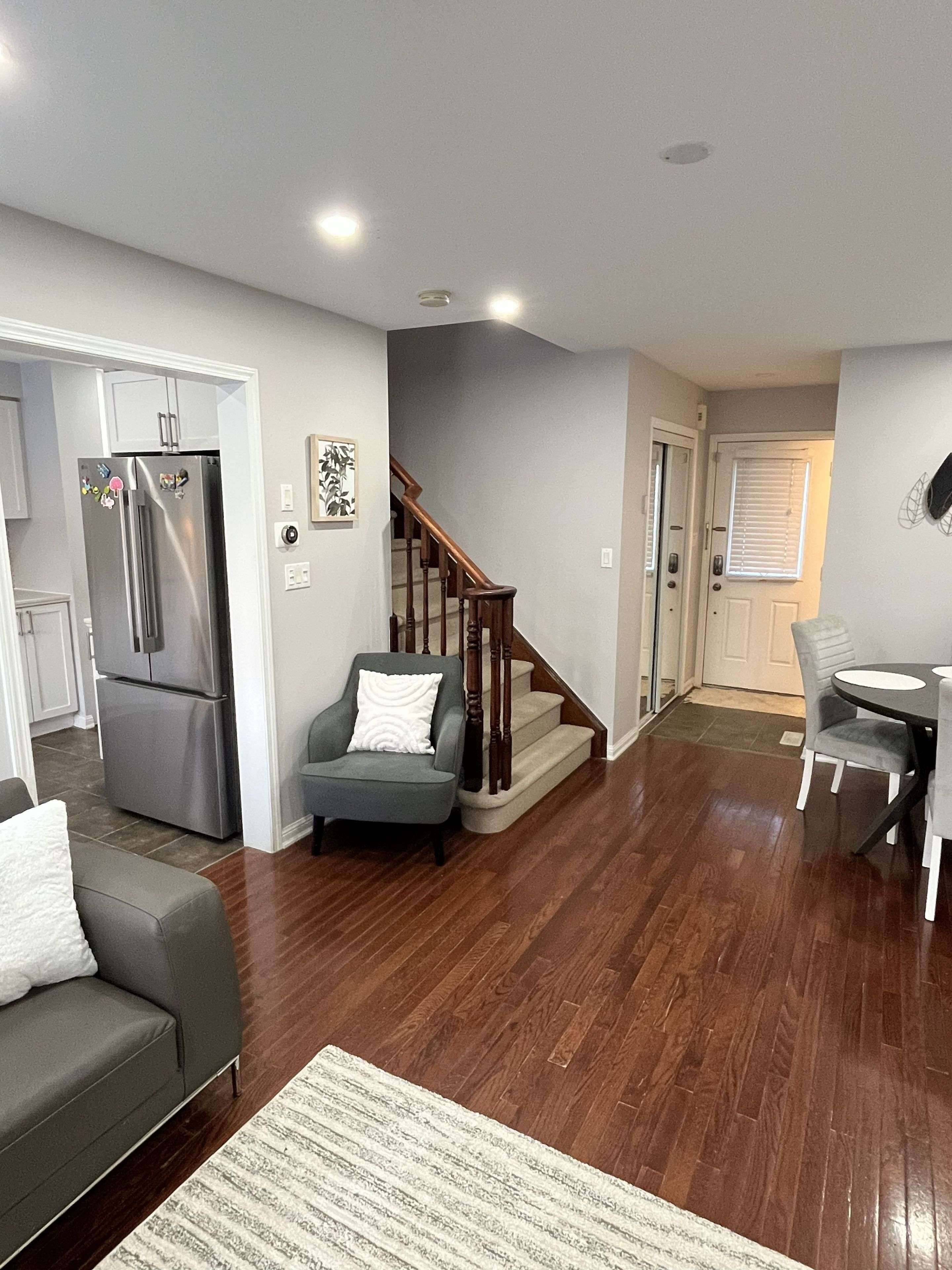 Oakville, ON L6M 0A1,2439 Springforest DR