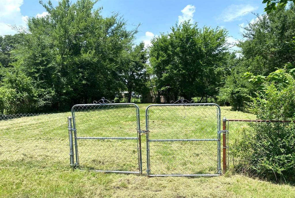 West Tawakoni, TX 75474,909 Redoak Drive