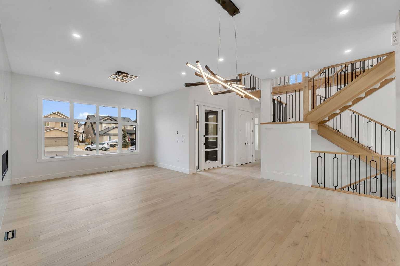 Chestermere, AB T1X 0A2,236 East Lakeview PL