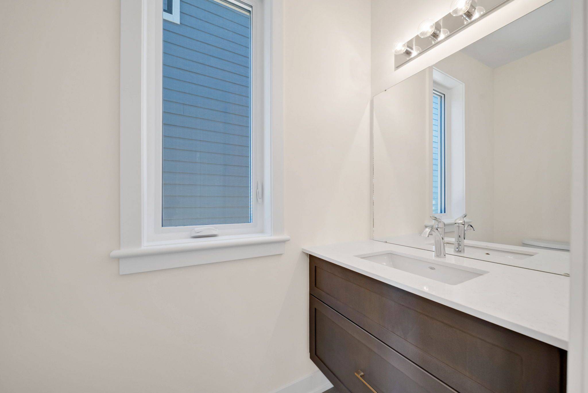 Orillia, ON L3V 8M6,3194 Orion BLVD