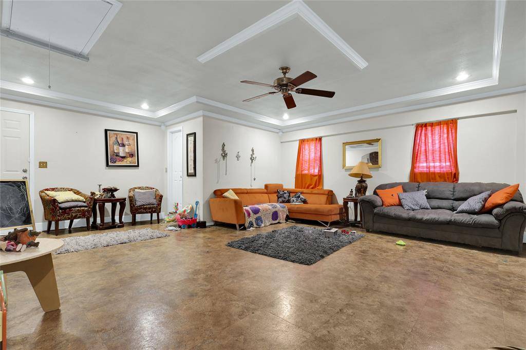 Dallas, TX 75228,11360 Drummond Drive