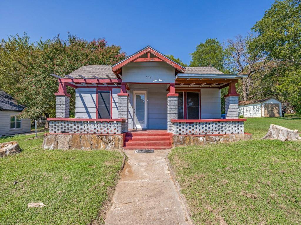 Denison, TX 75021,609 E Monterey Street