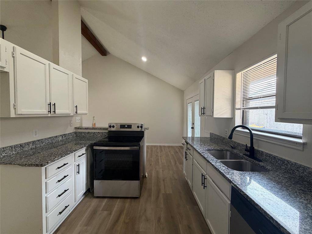 White Settlement, TX 76108,418 S Las Vegas Trail