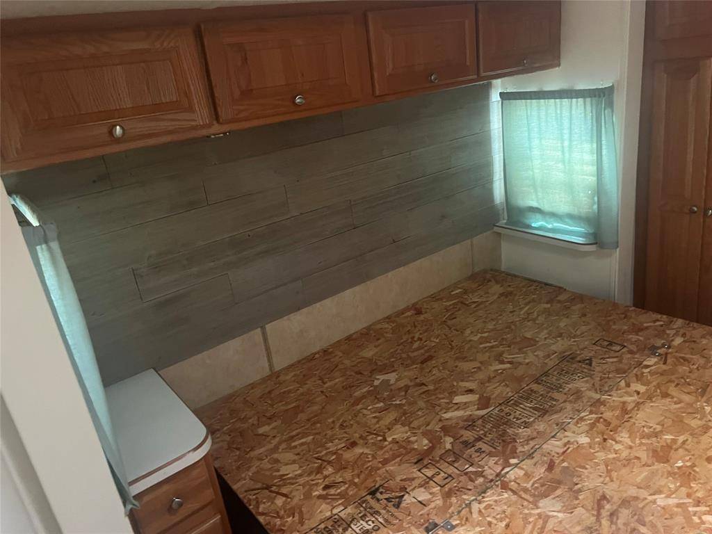 Whitney, TX 76692,433 HCR 2105 Loop