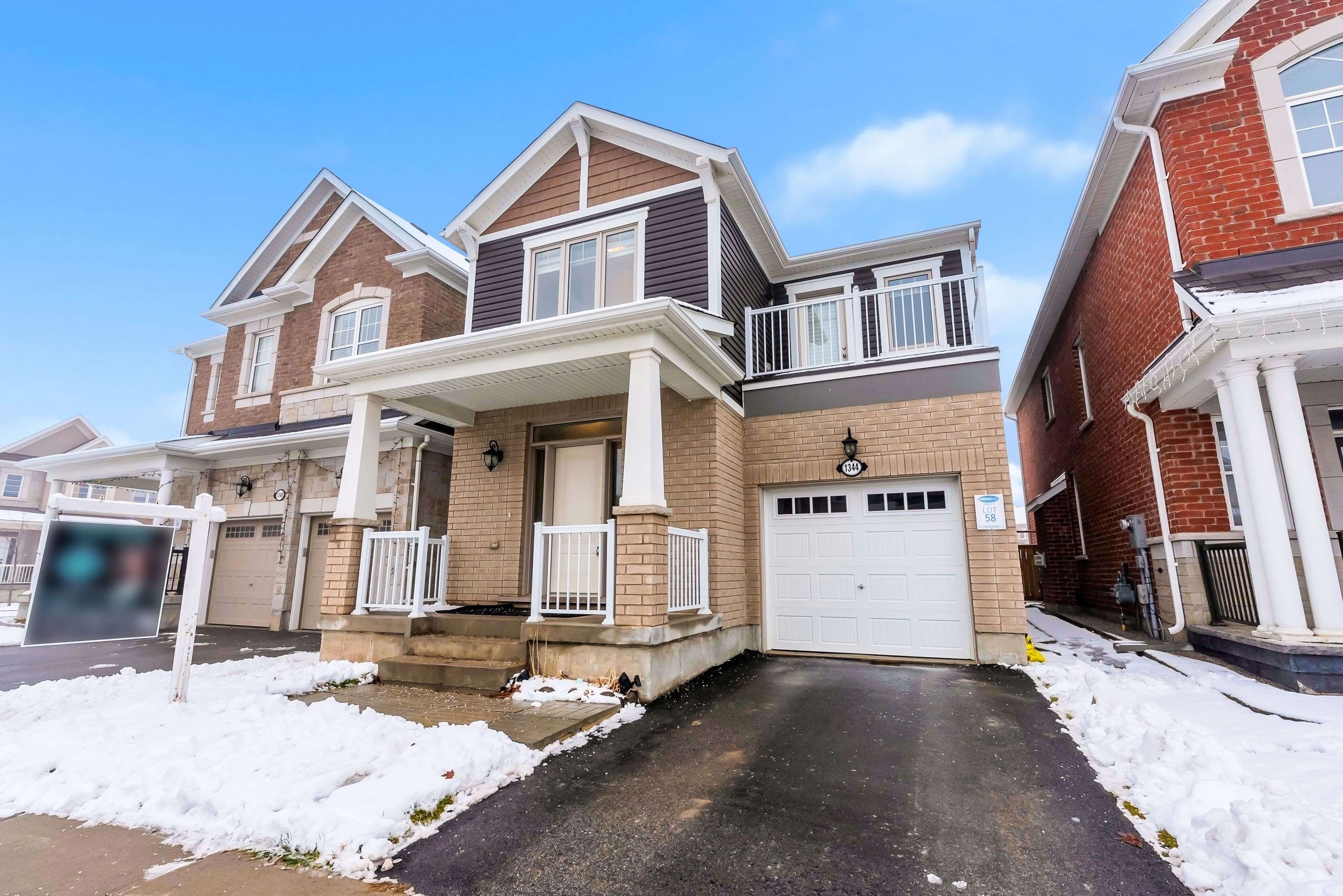 Milton, ON L9E 1M5,1344 ROSE WAY