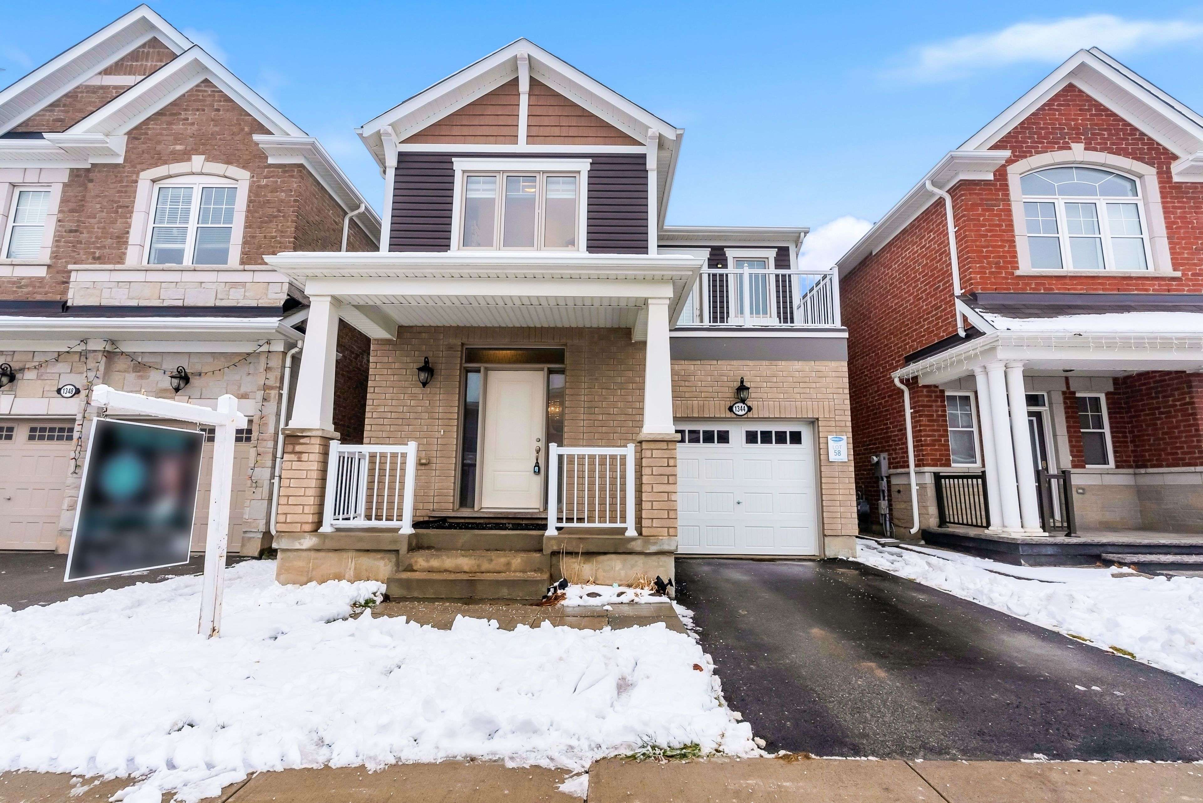 Milton, ON L9E 1M5,1344 ROSE WAY