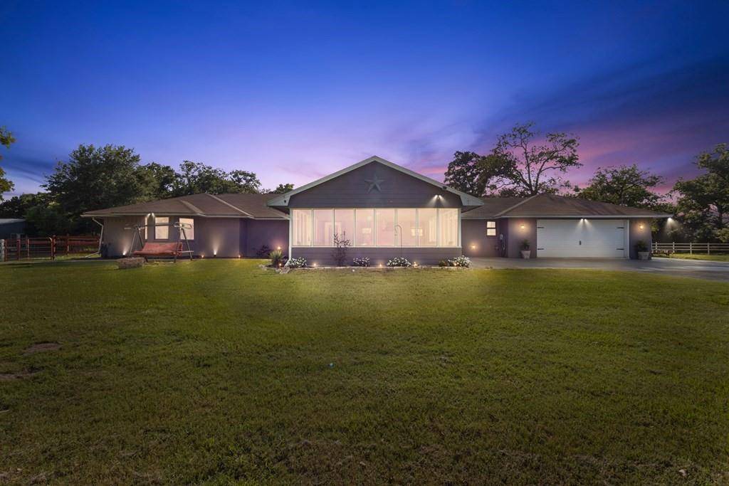 Kaufman, TX 75142,1814 County Road 121