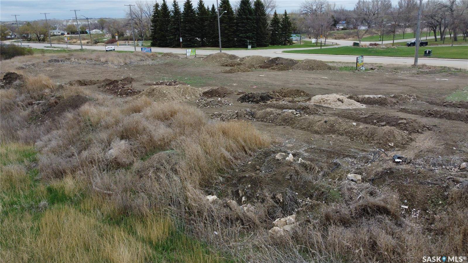 Swift Current, SK S9H 3B4,925 South Railway STREET E