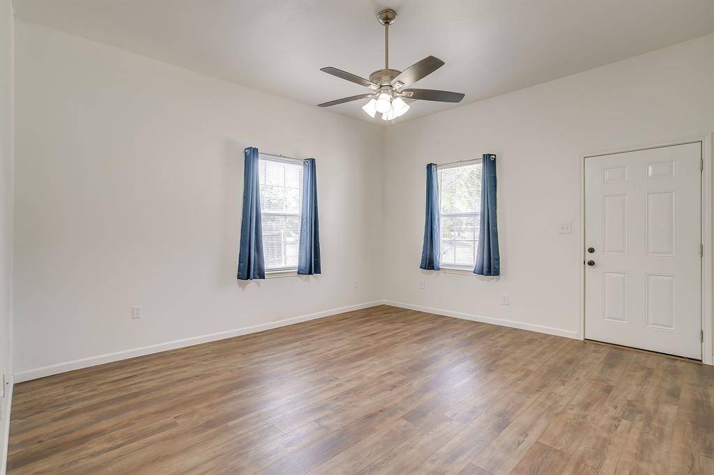 Mineral Wells, TX 76067,703 SW 5th Avenue