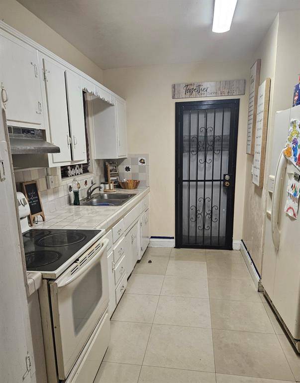 Miami, FL 33169,30 NW 189th St