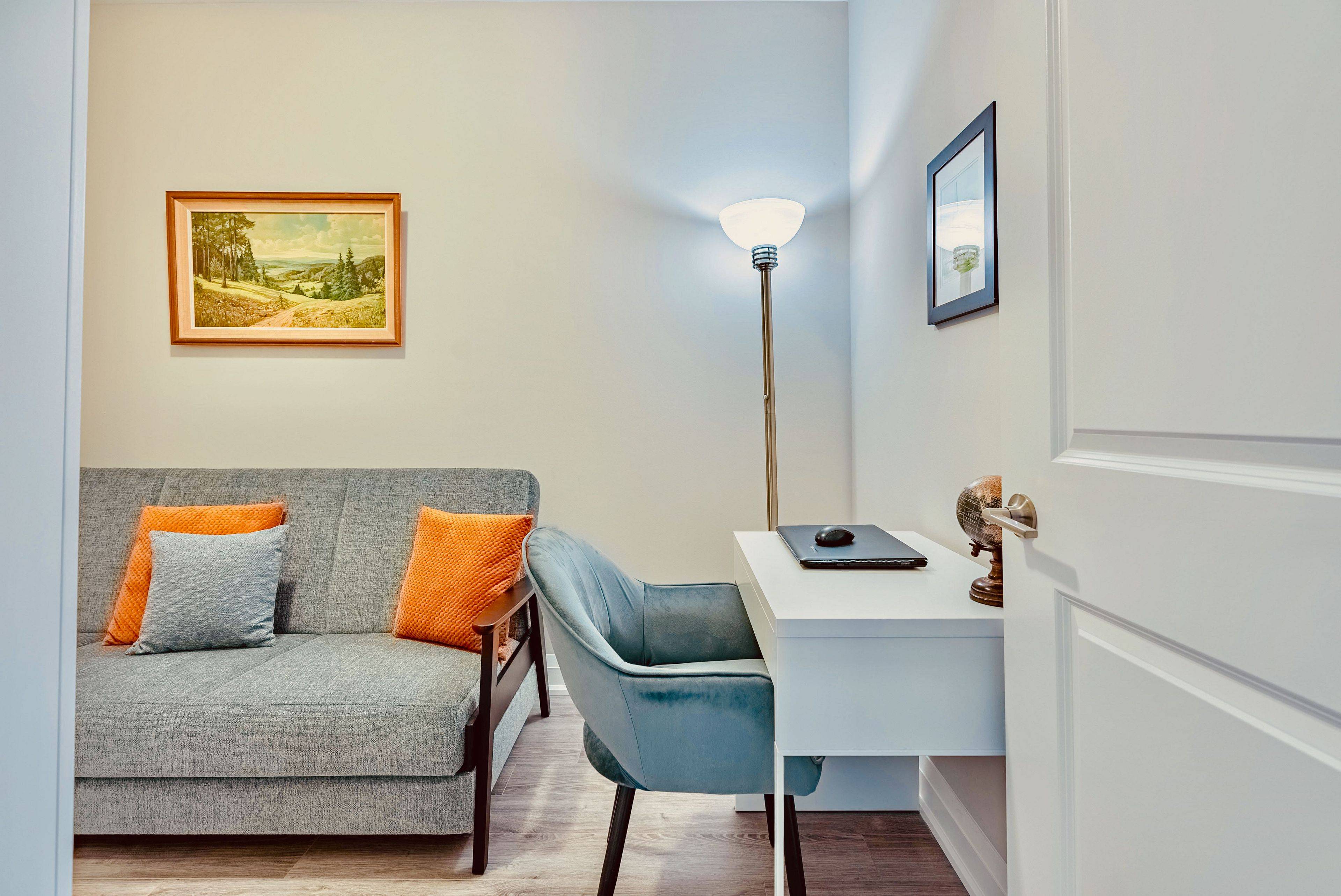 Barrie, ON L9J 0J6,54 KODA ST #305