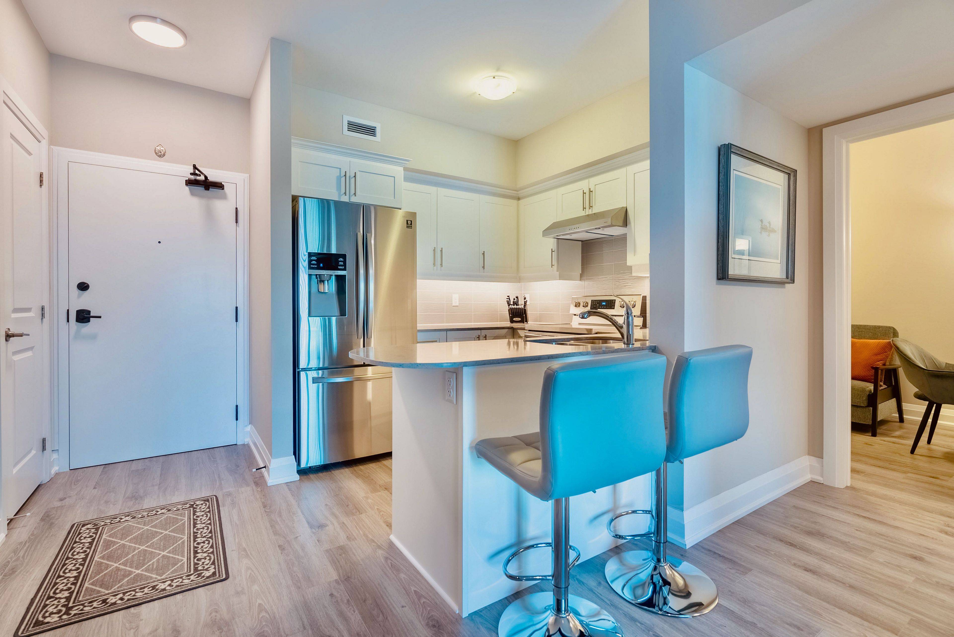 Barrie, ON L9J 0J6,54 KODA ST #305