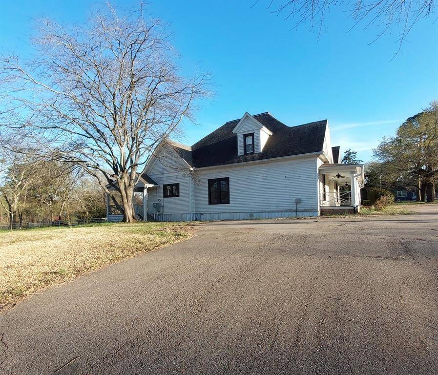 Mount Vernon, TX 75457,601 Holbrook Street