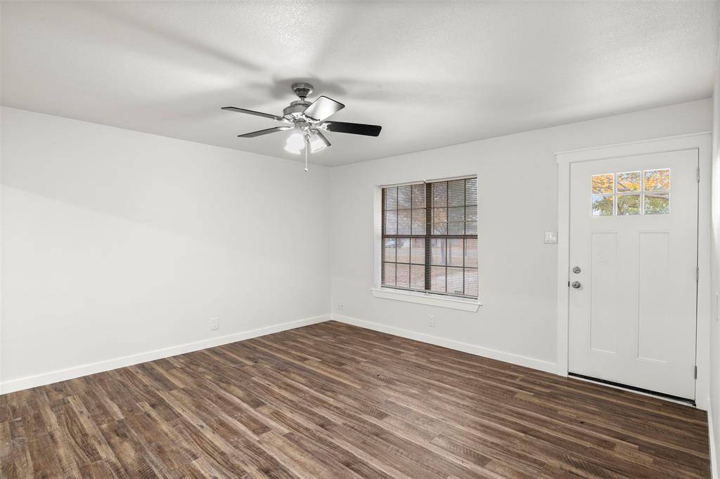 Palmer, TX 75152,412 Green Acres Drive