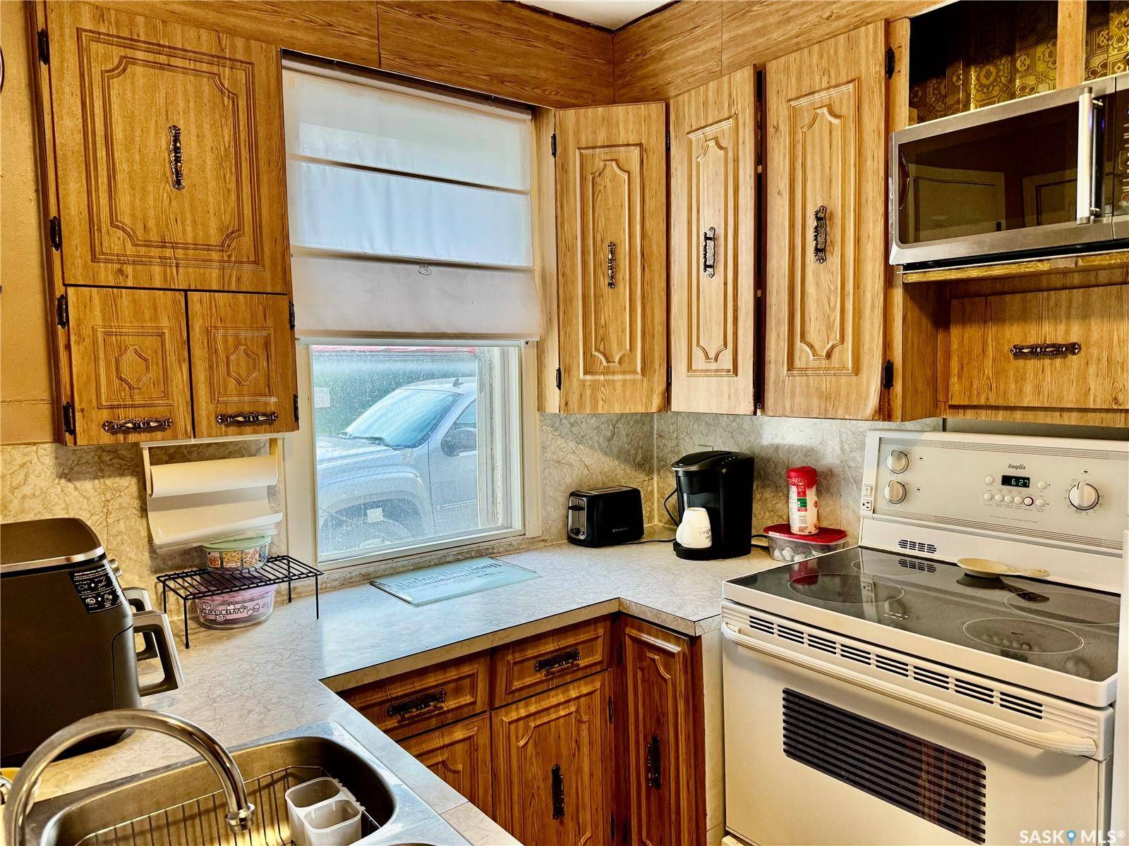 Humboldt, SK S0K 2A0,98 4th AVENUE