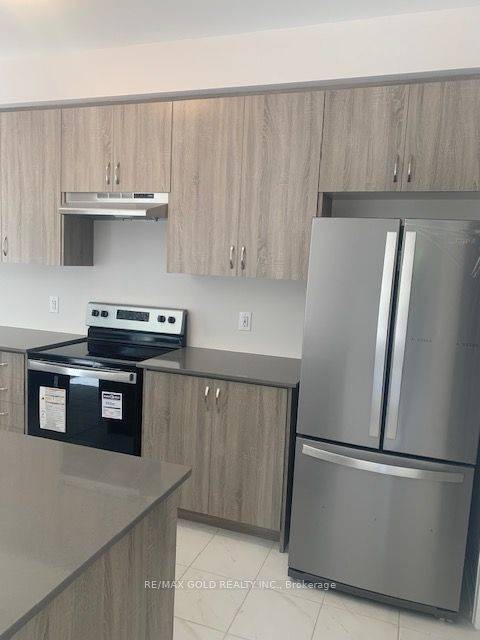 Brantford, ON N3S 0K4,585 Colborne ST #12-1