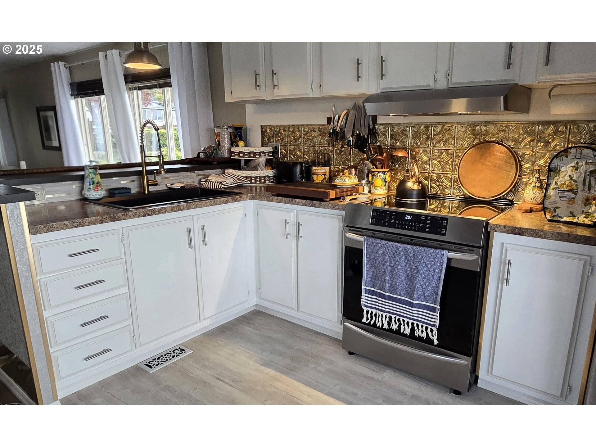 Brookings, OR 97415,97972 HALLWAY RD #23