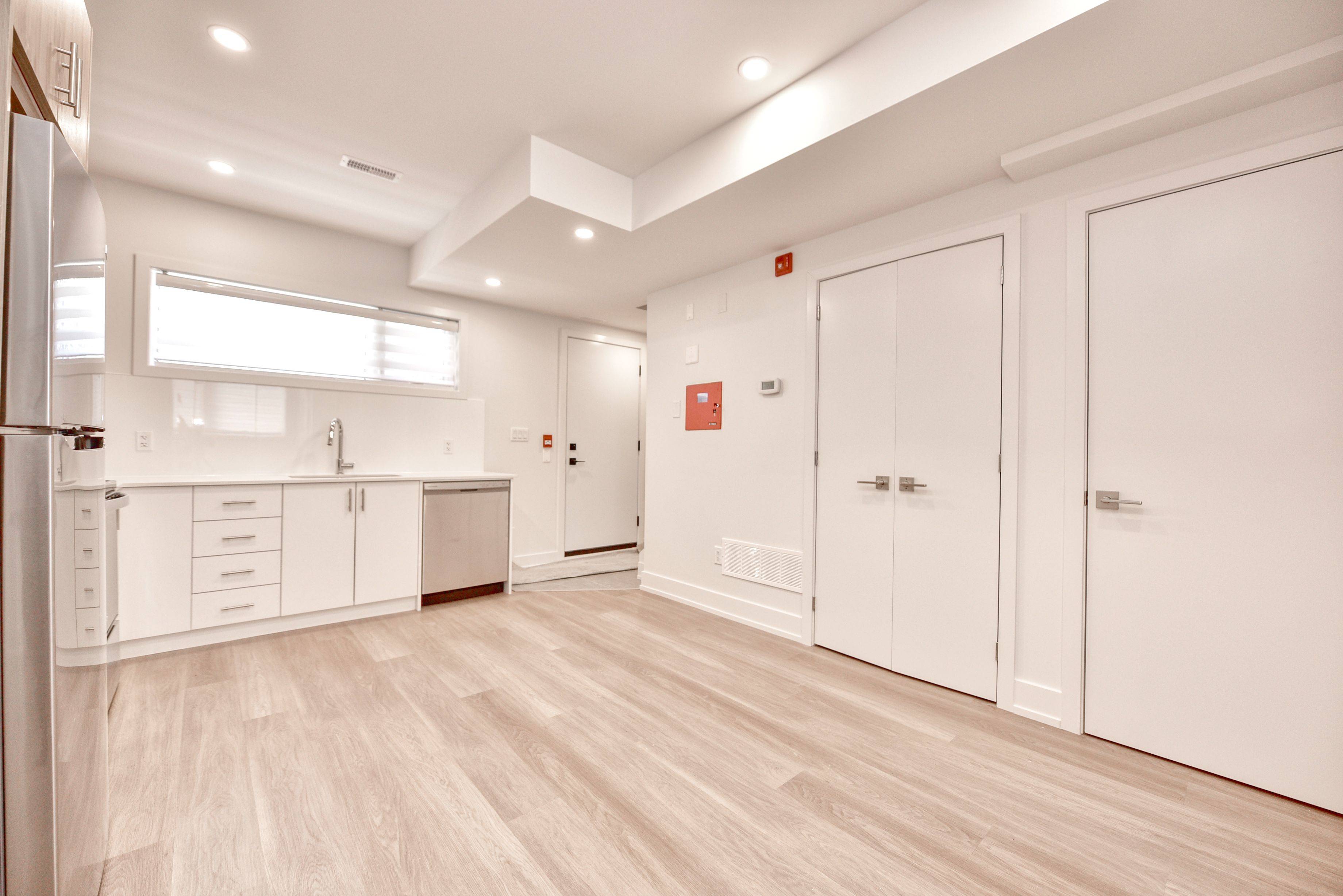 Toronto W03, ON M6E 4R1,385 McRoberts AVE #Laneway