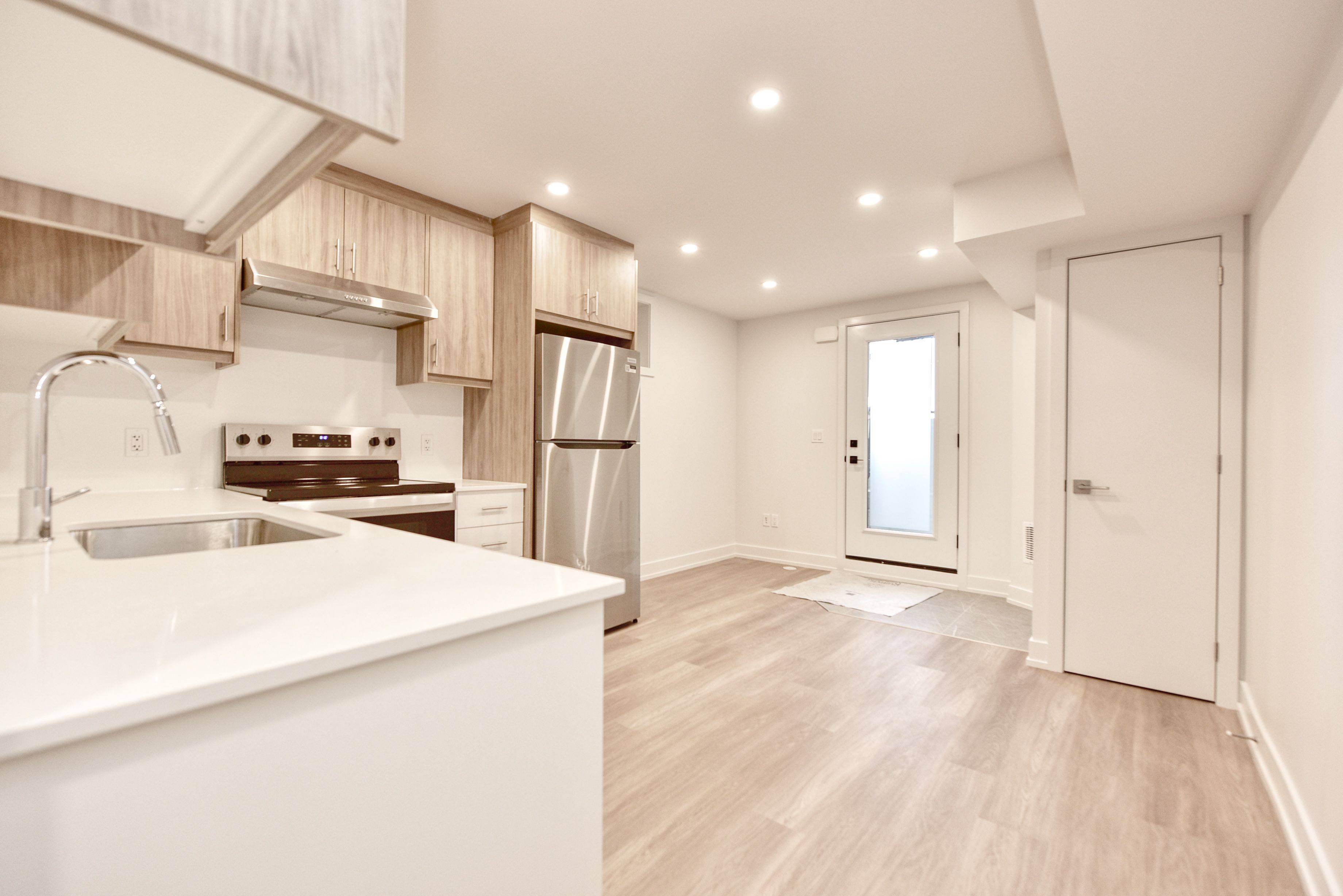 Toronto W03, ON M6E 4R1,385 McRoberts AVE #Basement