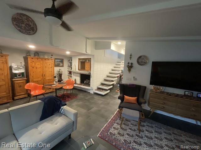 Keego Harbor, MI 48320,3202 Pridham ST