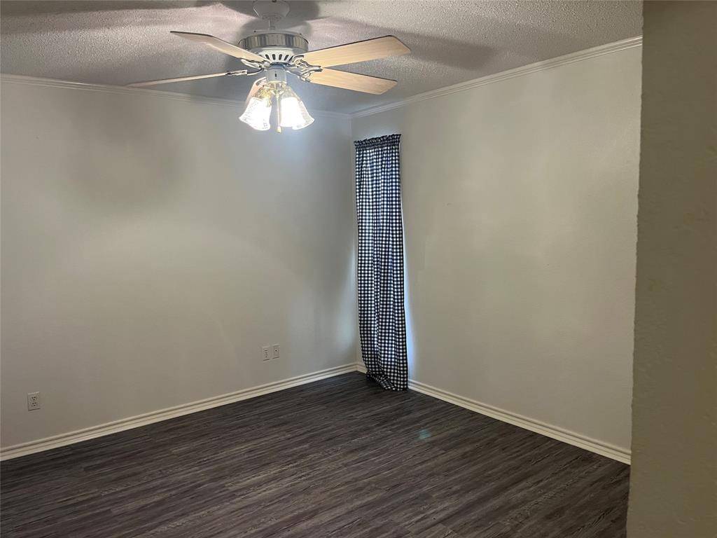 Detroit, TX 75436,203 1st NE