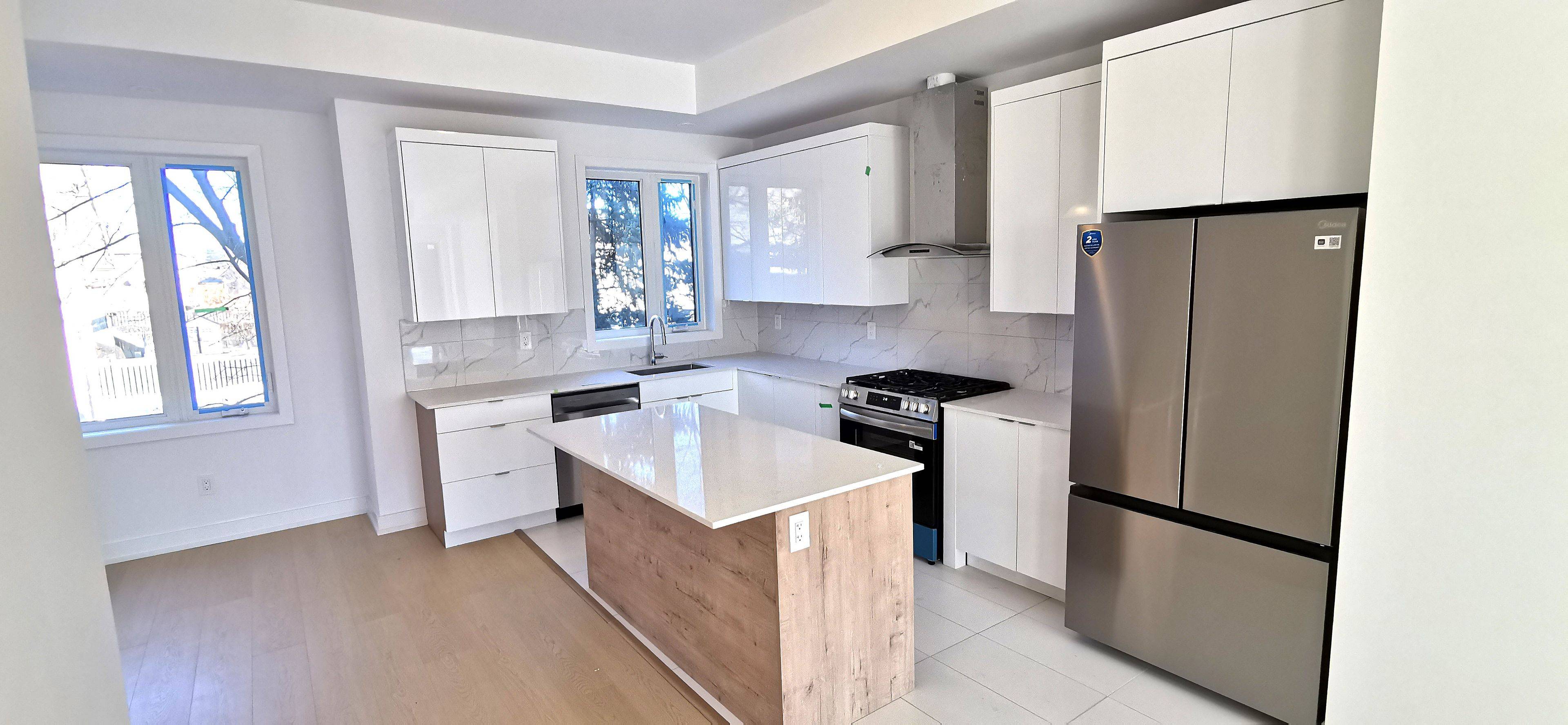 Richmond Hill, ON L4C 5W8,9 Carl Hill LN