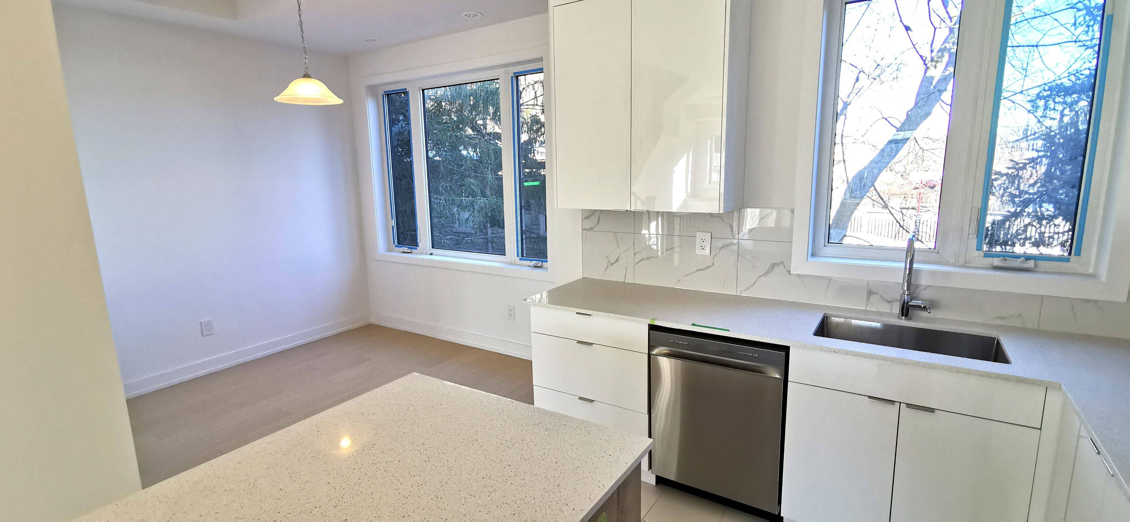 Richmond Hill, ON L4C 5W8,9 Carl Hill LN