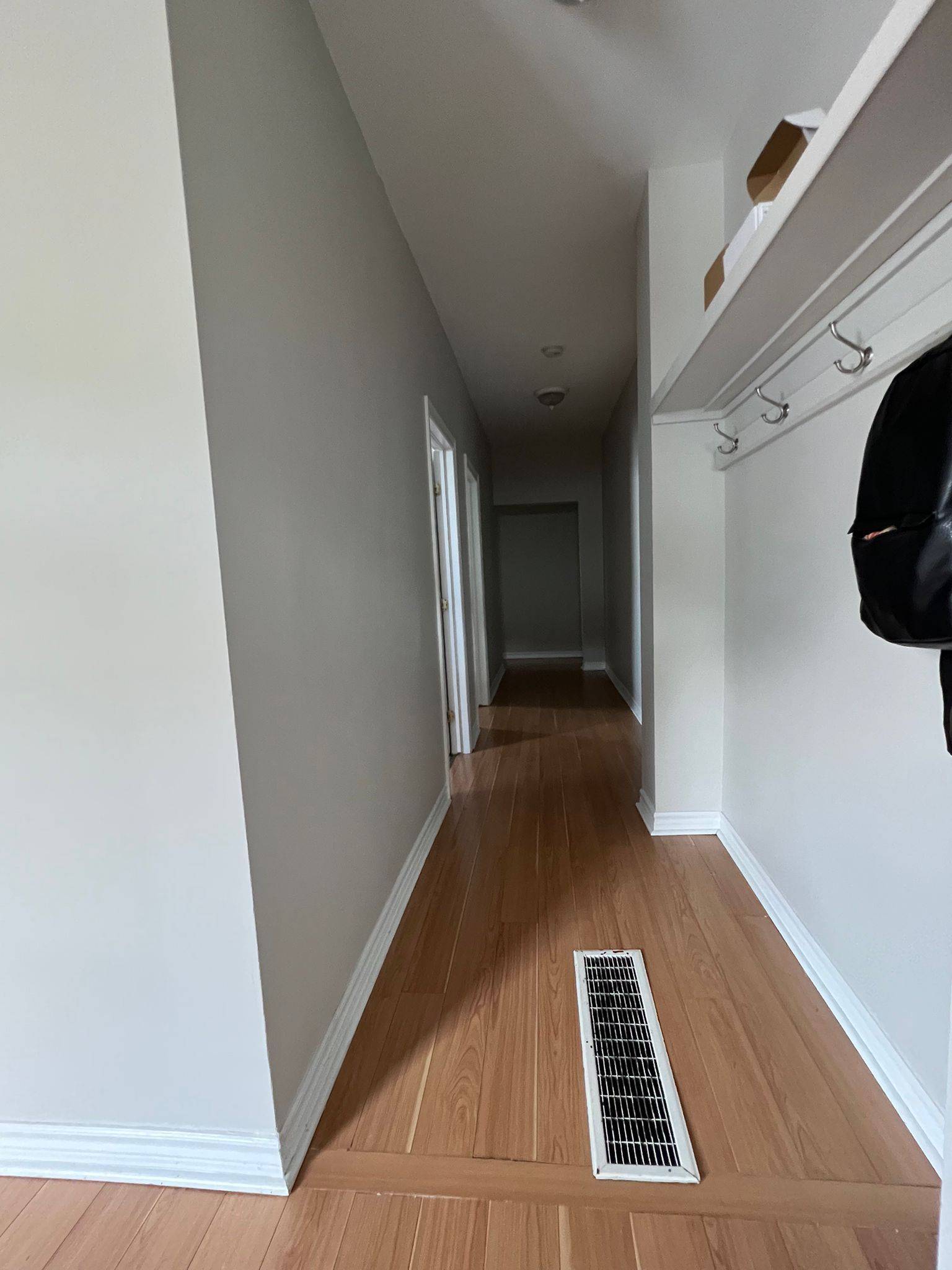 Vanier And Kingsview Park, ON K1L 5H5,18 Jolliet AVE #A