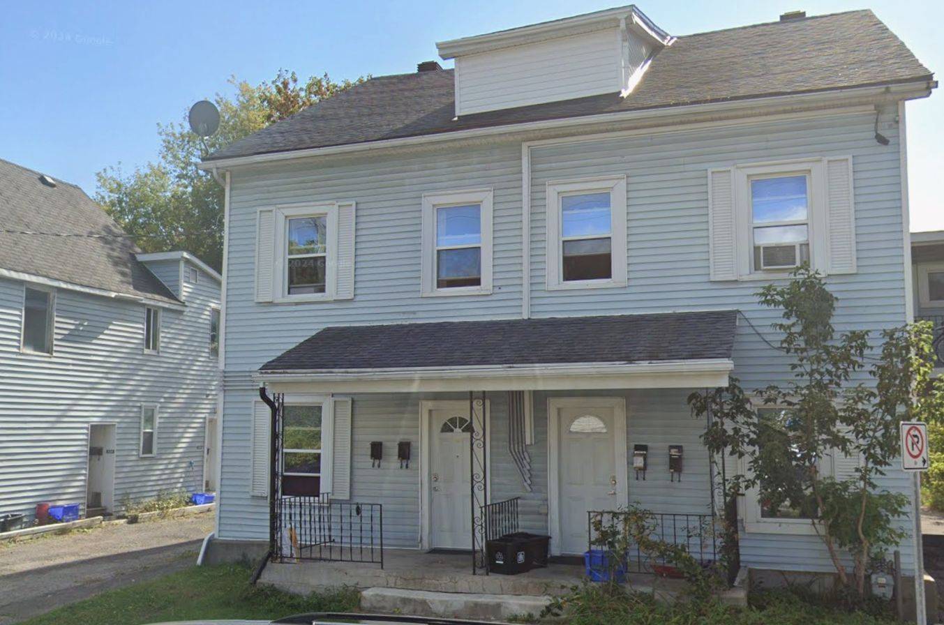 Vanier And Kingsview Park, ON K1L 5H5,18 Jolliet AVE #A