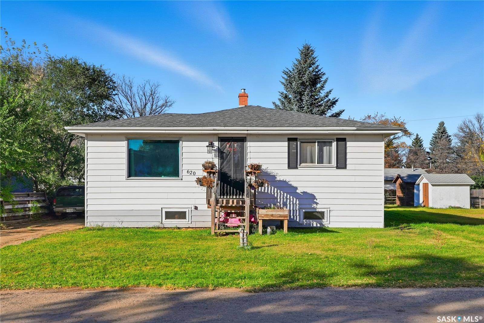 Asquith, SK S0K 0J0,620 Miles STREET